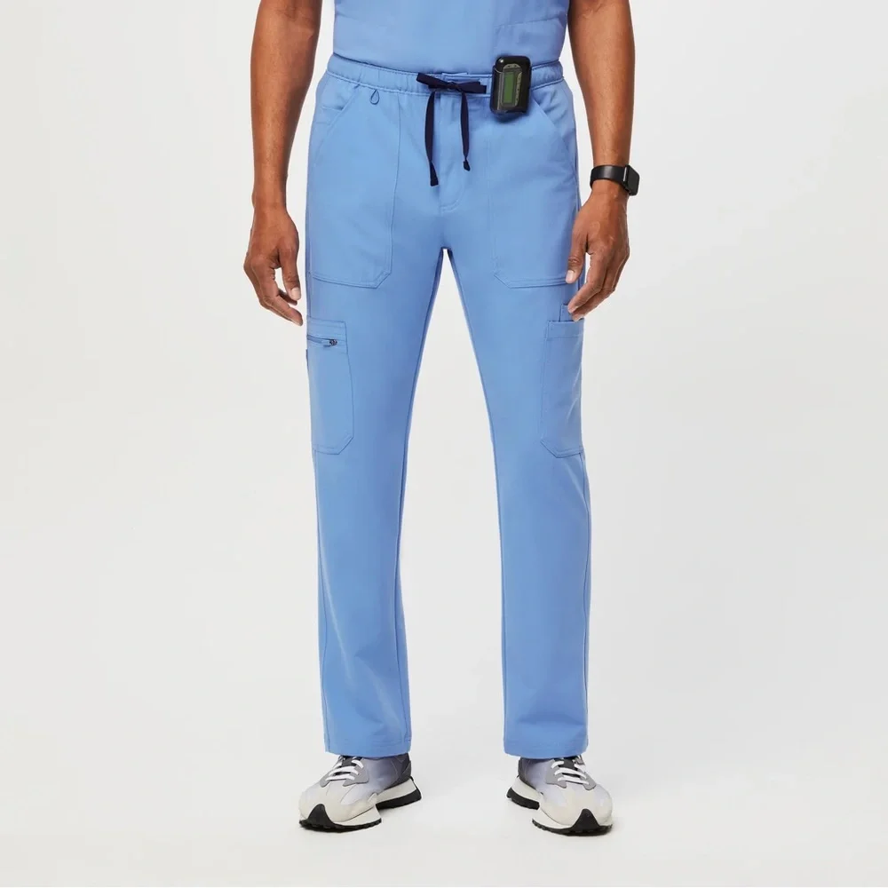 FIGS: Cairo Cargo short scrub pants